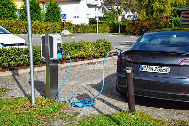 Die beiden öffentlichen E-Ladesäulen am Zollhaus in Ludwigshafen wurden nach einem Ratsbeschluss vom 4. Oktober 2022 ausgeschaltet und ...