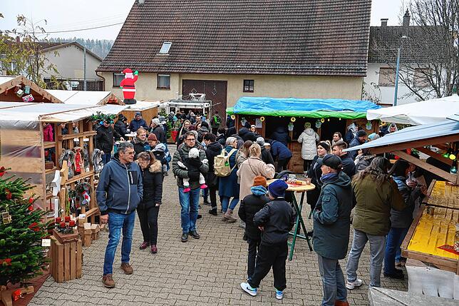 Bild 3: Immendinger Weihnachtsmarkt am Schloss begeistert die Besucher