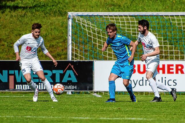Bild 16: SV Buch düpiert den FC Erzingen und nimmt beim 2:1-Sieg die Punkte mit &ndash; und wir haben Bilder!