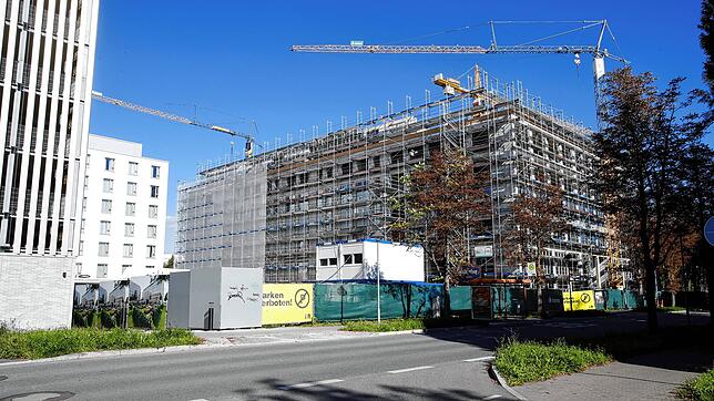 Der letzte Baustein des Großprojekts Constantia Blue auf dem Areal zwischen Reichenau- und Line-Eid-Straße soll im September 2023 fertig ...