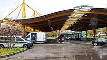 (Archivbild von März 2023) Der Grenzübergang nach Konstanz wird täglich von verschiedenen Fernreisebussen passiert. Immer wieder gehen ...