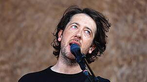 Bild : The Wombats in Neuhausen: Die besten Bilder vom Southside-Auftritt der Indie-Rocker