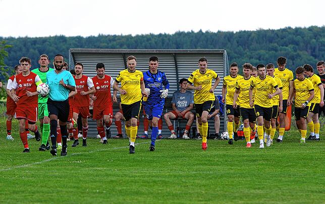 Bild 1: Der SV Denkingen ist Meister und steigt in die Landesliga auf. Wir waren mit der Kamera dabei!