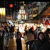 So voll wie auf dem Archivbild von 2019 wird es dieses Jahr in der Kaiserstraße nicht werden, denn der Weihnachtsmarkt wurde abgesagt.