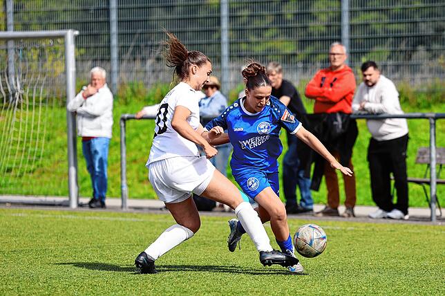 Bild 13: Unsere Bildergalerie vom 3:2-Sieg der Oberliga-Frauen des Hegauer FV gegen den Zeller FV