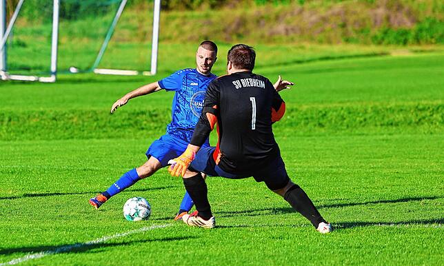 Bild 3: Unsere große Bildergalerie vom Kreisliga-Spitzenspiel zwischen dem SV Riedheim und Italiana Singen