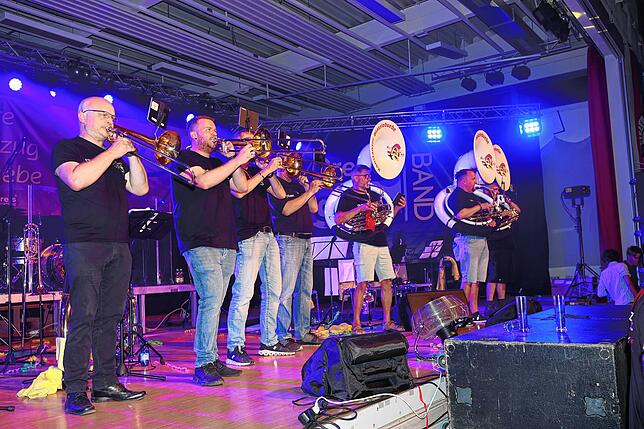 Bild 37: Konstanz: 75 Jahre Fanfarenzug Blatz! Das wird in Konstanz mit einem rauschenden Fest gefeiert
