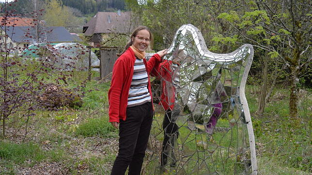 Engagiert: Annka Mickel aus Großherrischwand möchte die Sagengestalten im Naturschaugarten aus ihrem Dornröschenschlaf erwecken. Die ...