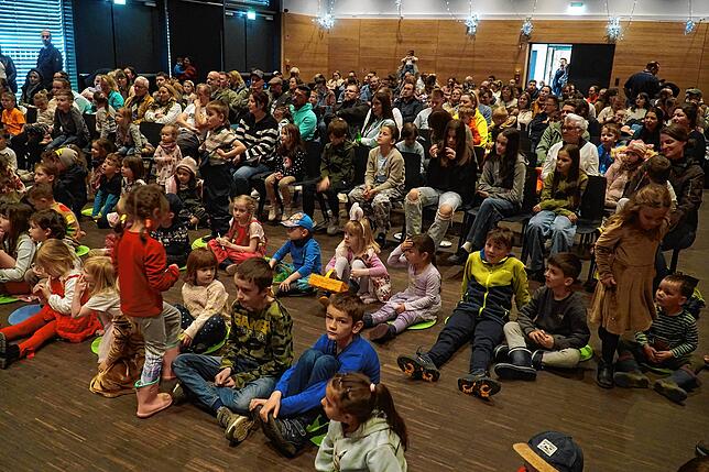 Bild 16: Osterfreude pur: So bunt war die Ostereiersuche im Jugend- und Kulturzentrum Klosterhof