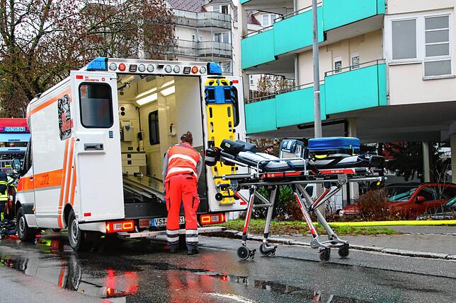 Insgesamt fünf Bewohner erleiden eine leichte Rauchgasvergiftung.