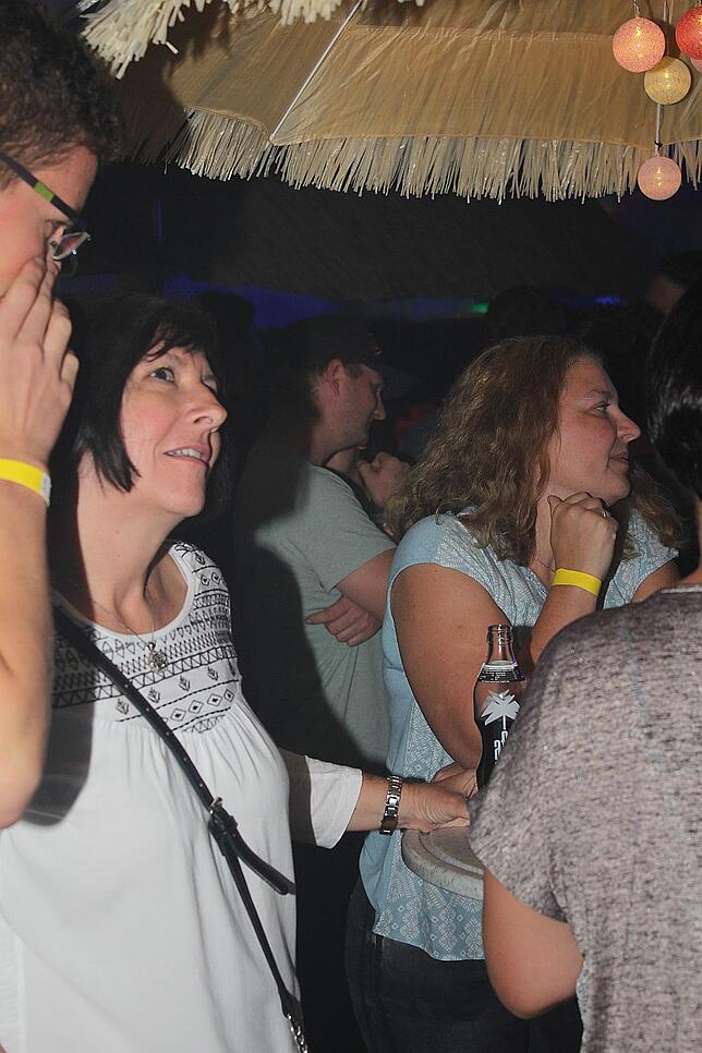 Bild 6: Bilder der großen Feuerwehr Meets Malle-Party in Furtwangen (Teil1)
