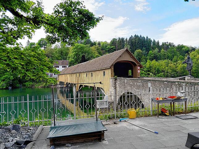 Bild 1: Von Bauzaun zu Bauzaun, von Betonsperre zu Betonsperre: Eine Schweiz-Reise in Bildern entlang der geschlossenen Grenze von Jestetten bis Basel