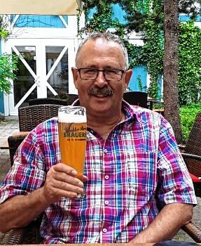 Hartmut Benitz hat das Frühlingswetter für eine Radtour mit seiner Frau genutzt. Es ging von Pfullendorf über Heiligenberg, Illmensee ...