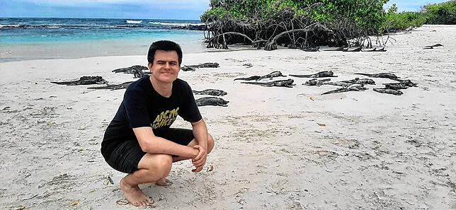 Der 21-jährige Tobias Rintsche, der als Baby überlebte, weil Leni Huther und ihre Reisegruppe die Eltern mit hochwertiger Kindernahrung ...