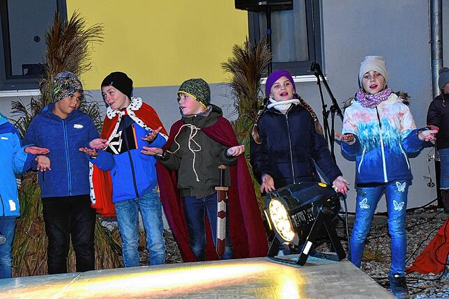 Bild 6: Martinsmarkt der Eigeltinger Schule