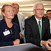 Beeindruckt vom „Alles ist möglich“-Denken: Der baden-württembergische Ministerpräsident Winfried Kretschmann (rechts) und die grüne ...