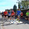 Der TSV Wald machte es beim Walder Volkslauf vor. 94 Läufer starteten mit Abstand beim 10,6 Kilometer langen Hauptlauf. Zuschauer waren ...