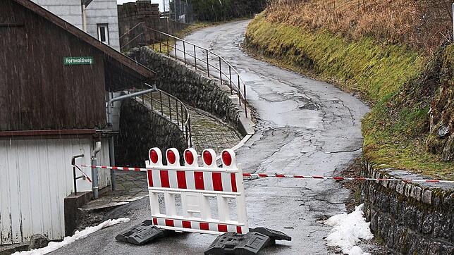 Der Hornwaldweg in Schonach wird am Montagmorgen aus Sicherheitsgründen gesperrt.