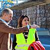 Beim Betriebsrundgang: Straub-Geschäftsführer Steffen Würth und Derya Türk-Nachbaur (SPD). Bild: Straub-Verpackungen