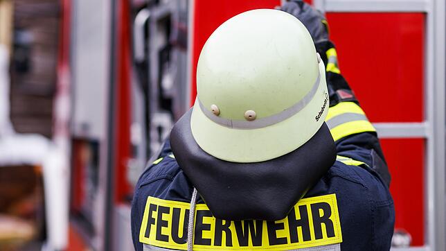 Feuerwehr - Symbolbild Nach ersten Erkenntnissen gibt es keinen Hinweis auf verletzte Menschen. (Symbolbild)