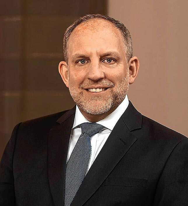 Simon Blümcke will OB in Friedrichshafen werden.