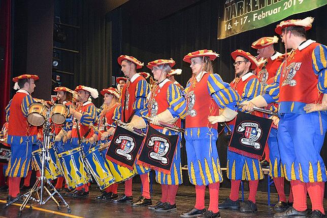 Bild 28: Narrentreffen der Urviecher-Zunft: Bilder vom Bunten Abend