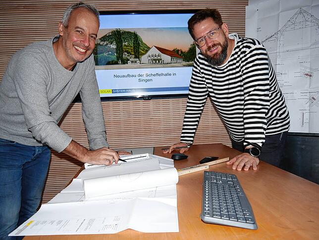 Sie sind die Planer für den Wiederaufbau der Scheffelhalle: Ben Nägele und Alexander Kionka.