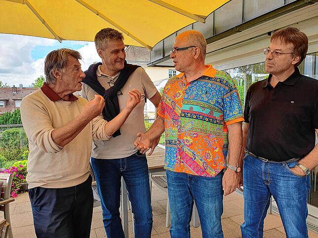 Der Klinik-Chef und seine Gäste, von links: Peter Kappert, Michael Röther, Wolfgang Warth und Frank Vogt.