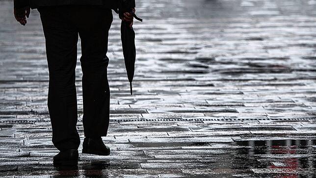 Bild : Kein Sommer zum Wochenstart – Gewittergefahr am Mittwoch