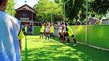 Das Street-Soccer-Turnier beim Jugendhaus hat erstmalig der FC Wehr ausgerichtet. Eine Kooperation mit dem Jugendhaus führt zu ...