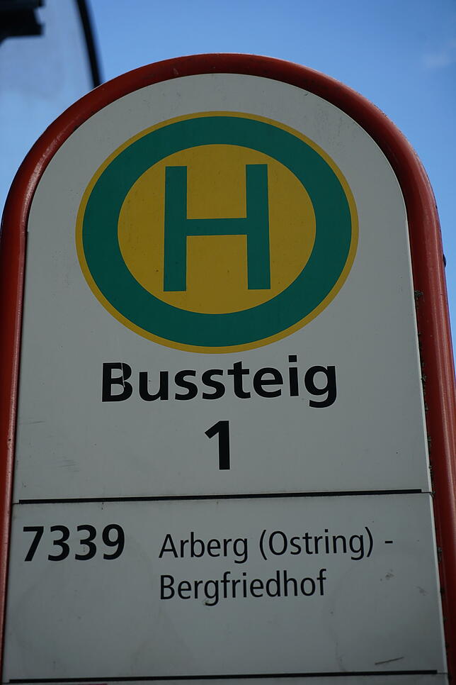 Bitte einsteigen: Der Bus von Waldshut zum Aarberg startet am Bussteig 1.