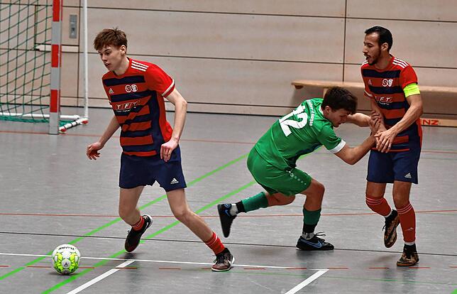 Bild 11: SC Niederhof/Binzgen unterliegt FC Freiburg-St. Georgen im Futsal-Halbfinale – und wir haben Fotos!