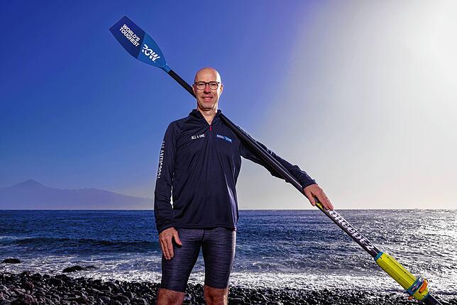 Vor dem Start in La Gomera: Martin und sein Ruder.