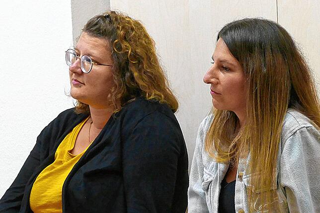 Die Leiterin des Kinderhauses Sonnenschein Alexandra Caruso (rechts) mit Erzieherin Samantha Salamone.