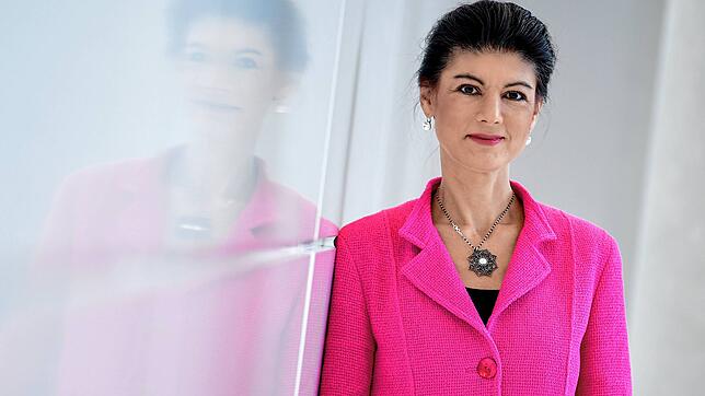 Sahra Wagenknecht schwebt eine Parteigründung vor, abseits der Linken: Laut Umfragen können sich in Ostdeutschland 29 Prozent der ...