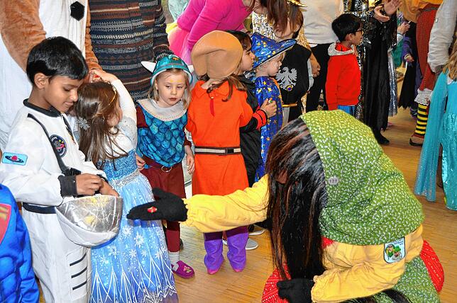 Bild 18: Narren befreien Kindergartenkinder in Hepbach und Leimbach – Die schönsten Bilder!