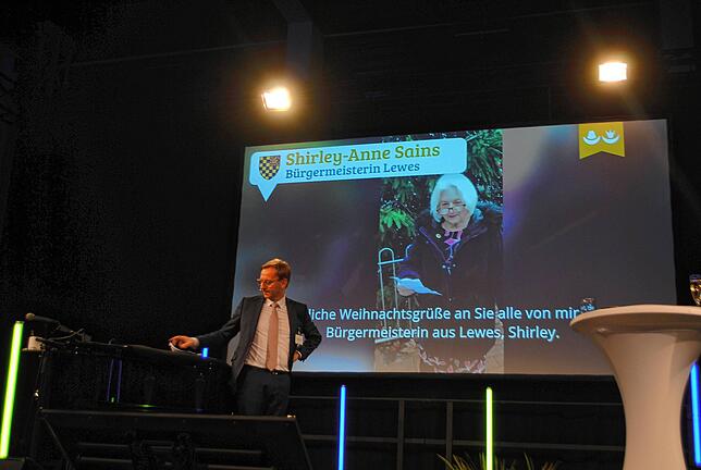 Per Video übermittelt Shirley-Anne Sains, Bürgermeisterin von Lewes, Neujahrsgrüße an die Freunde in Waldshut-Tiengen.