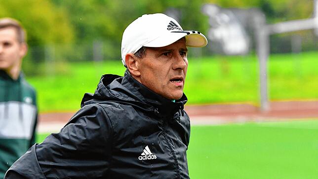 Er ist wieder da: Der FC Zell holt Michael Schwald als Trainer zurück. Der Vorgänger des zurückgetretenen Lars Müller wird also auch ...