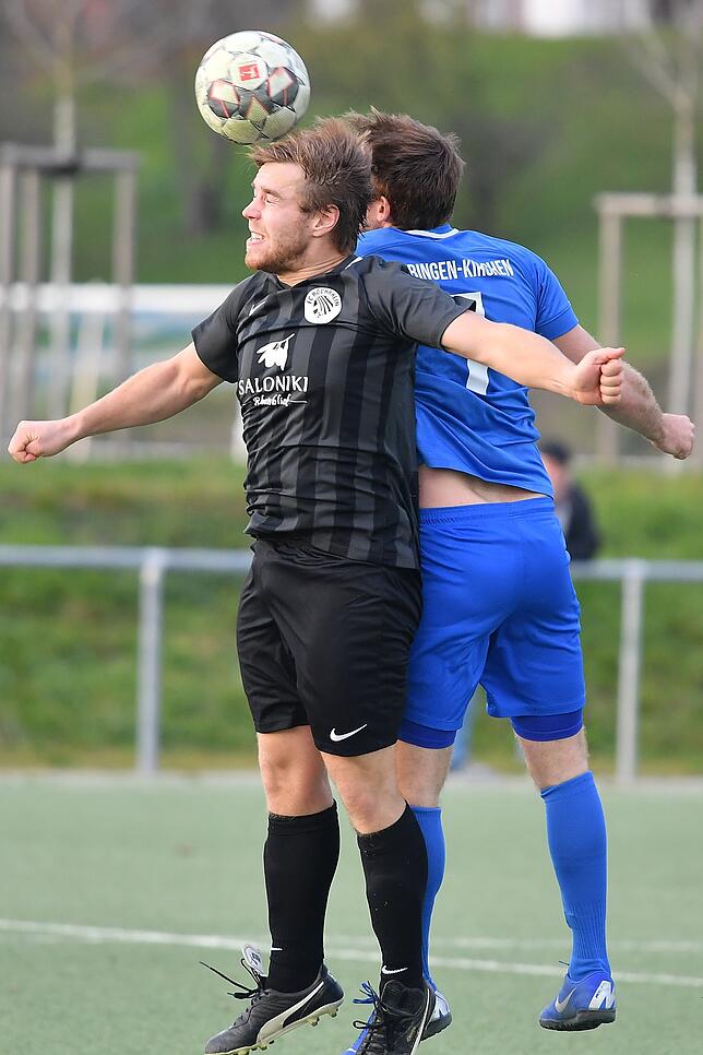 Bild 3: FC Hochrhein düpiert den TuS Efringen-Kirchen mit einem 3:1-Sieg im Rebland &ndash; und wir haben Bilder!
