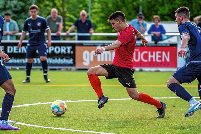 Bild 7: VfB Waldshut besiegt den FC Hochrhein mit 2:0 &ndash; und wir haben Bilder!