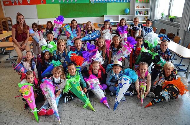 Die Klasse 1b der Schule Eichberg in Blumberg mit Klassenlehrerin Anna-Maria Vonnier.