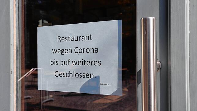 Schwarz auf weiß: Wegen Corona ist das Haus geschlossen.