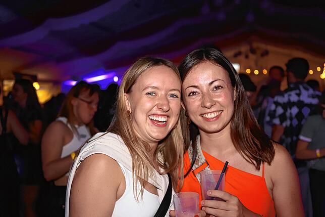 Bild 27: So war die Stimmung beim Aach-Linzer Weinfest