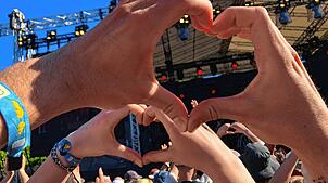 Ganz viel Liebe auf dem Campus-Festival: Diesen Moment hat Ena Begovic festgehalten, die 2024 Mitglied der Pop-Up-Redaktion auf dem ...