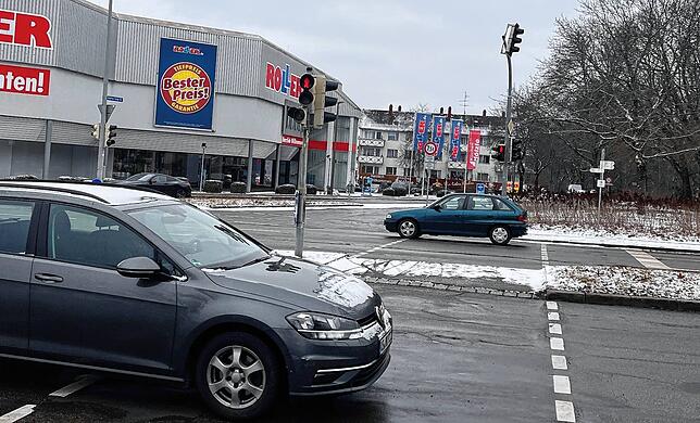 Wenn diese Fußgängerampel auf Grün springt, ist Beeilung angesagt. 11,5 Sekunden hat man, um die vierspurige Straße zu überqueren. Bild: ...