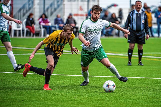 Bild 11: SV Nöggenschwiel gewinnt Derby beim SV Waldhaus mit 2:1 &ndash; und wir haben Bilder!