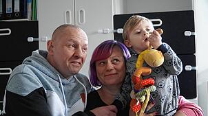 Christian und Isabella Stange aus Tengen-Beuren haben ein besonderes Kind: Jace (3) hat den Angelman-Gendefekt.