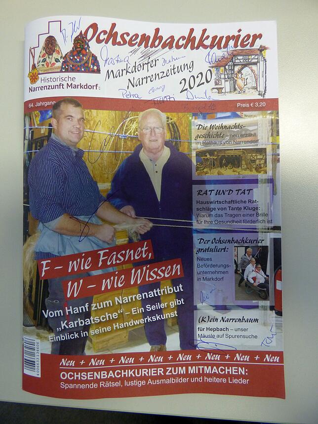 Die Titelseite zeigt Karbatschenflechter Christoph Blaschke (links), der diese Handwerkskunst von Seiler Hubert Guffart gelernt hat.