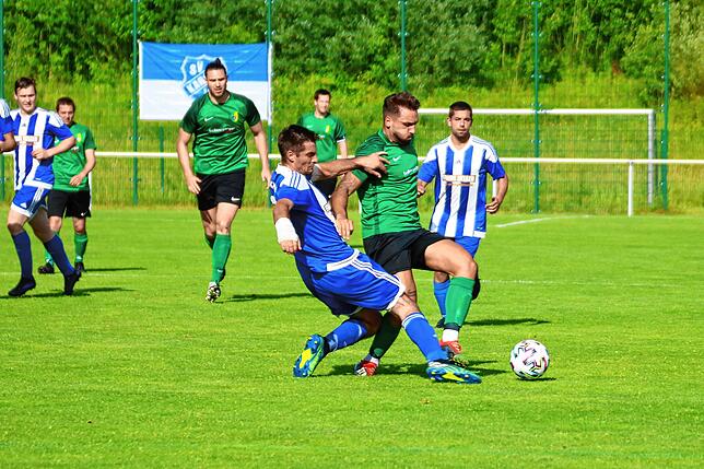Bild 14: SV Herten II gewinnt Spitzenspiel beim SV Karsau mit 2:0 &ndash; und wir haben Bilder!