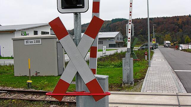 Die alte Wutachtal-Bahnstrecke wurde technisch nachgerüstet und soll bis 2027 vollständig reaktiviert werden.